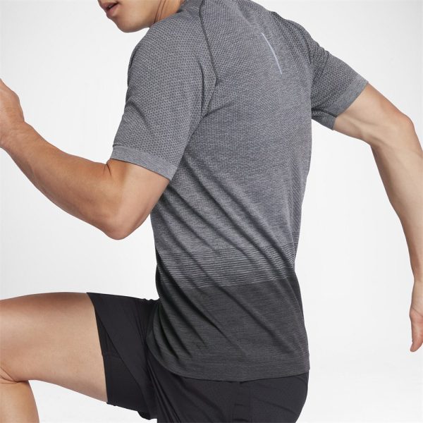 تی شرت مردانه نایکی Nike 886301-060